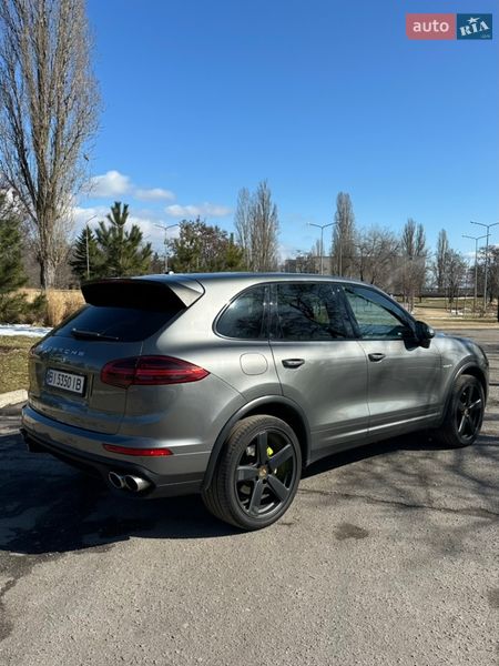 Позашляховик / Кросовер Porsche Cayenne 2015 в Кременчуці