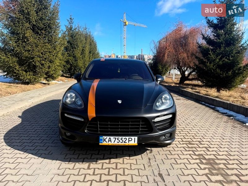 Внедорожник / Кроссовер Porsche Cayenne 2010 в Хмельницком