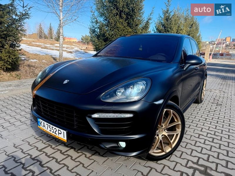 Внедорожник / Кроссовер Porsche Cayenne 2010 в Хмельницком