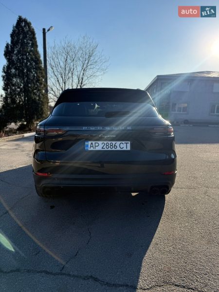 Внедорожник / Кроссовер Porsche Cayenne 2019 в Запорожье