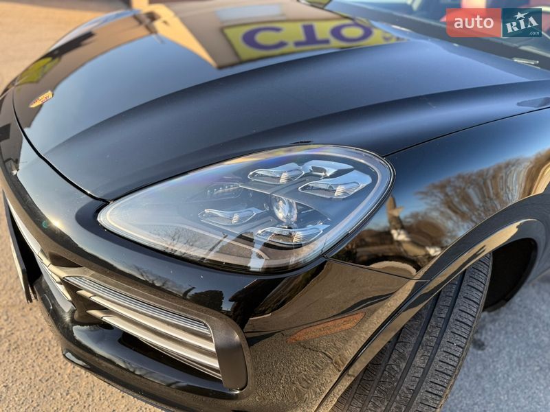 Внедорожник / Кроссовер Porsche Cayenne 2019 в Запорожье