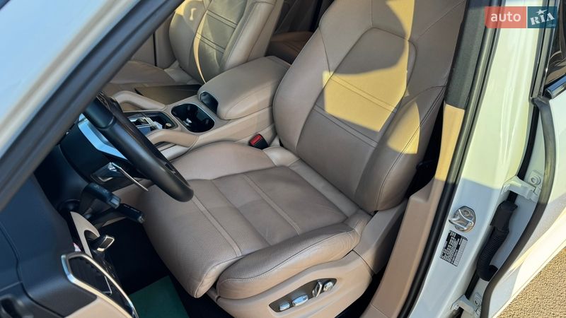 Внедорожник / Кроссовер Porsche Cayenne 2018 в Киеве