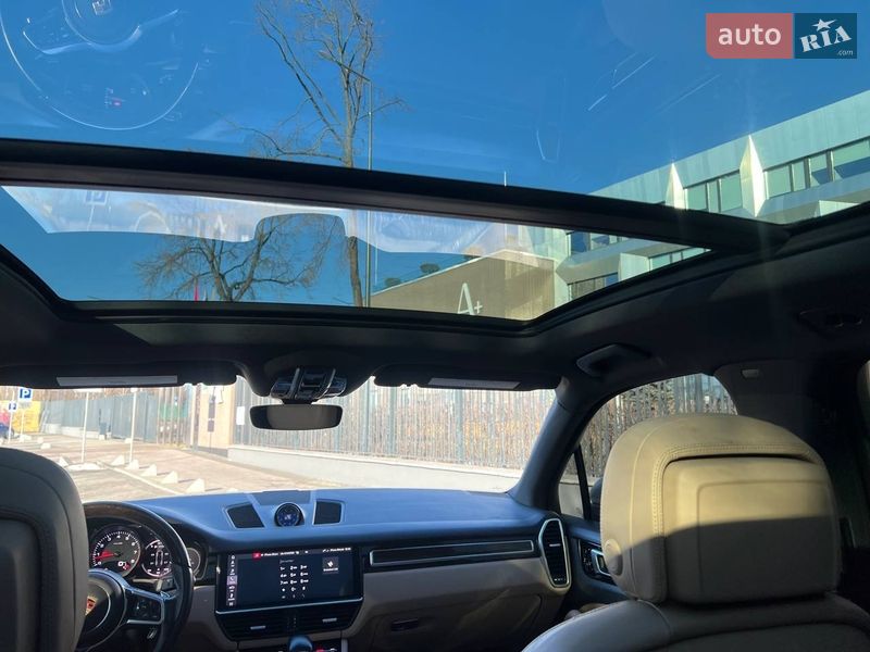 Позашляховик / Кросовер Porsche Cayenne 2019 в Києві