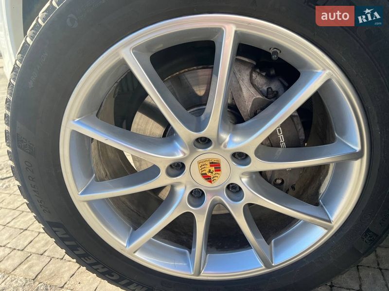 Позашляховик / Кросовер Porsche Cayenne 2019 в Києві