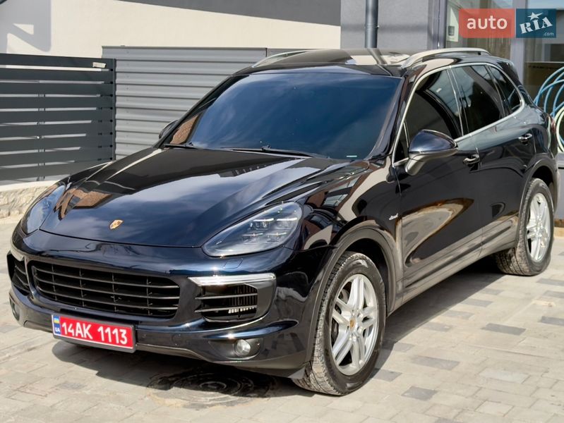 Внедорожник / Кроссовер Porsche Cayenne 2016 в Тернополе