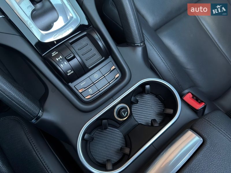 Внедорожник / Кроссовер Porsche Cayenne 2016 в Тернополе