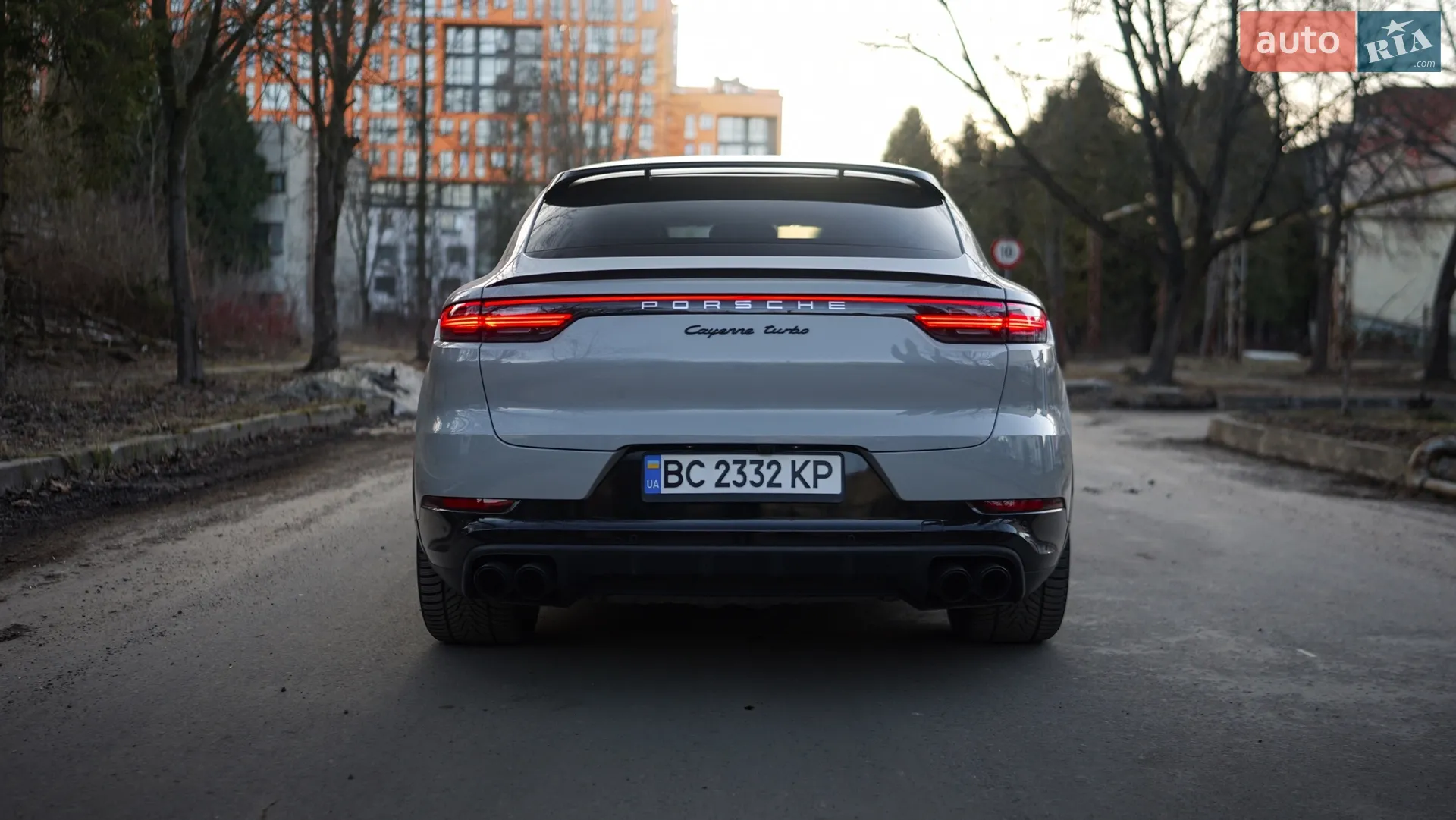 2022 Porsche Cayenne - мініатюра 16
