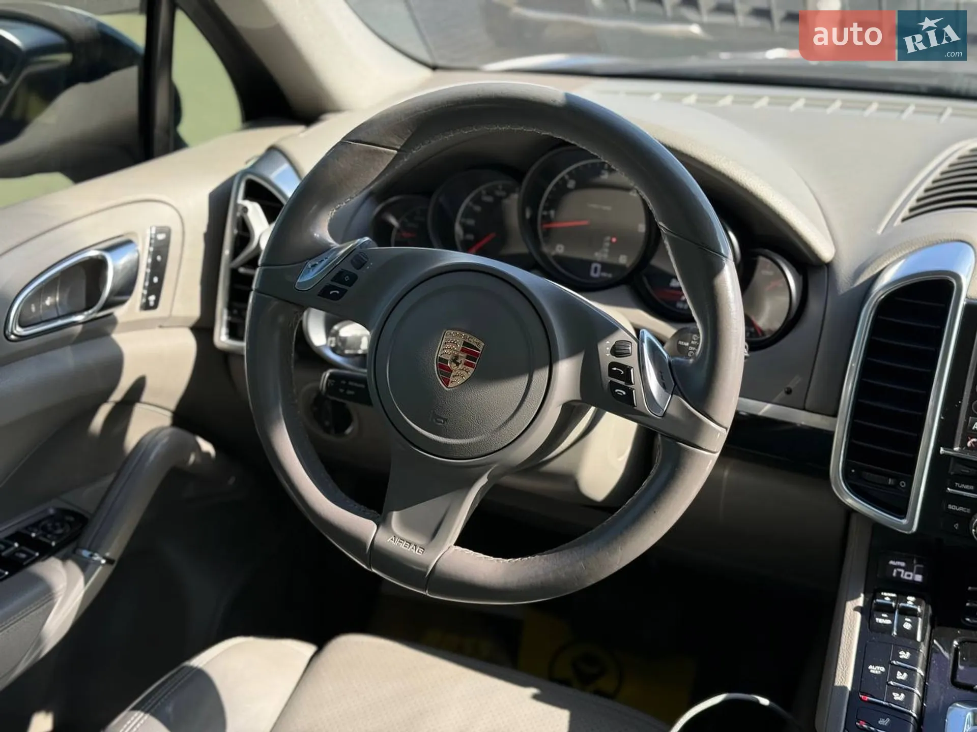 2013 Porsche Cayenne - мініатюра 14
