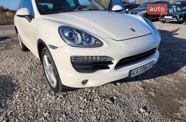 Внедорожник / Кроссовер Porsche Cayenne 2012 в Киеве
