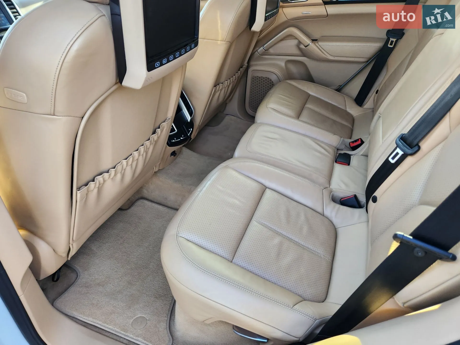 2012 Porsche Cayenne - мініатюра 30