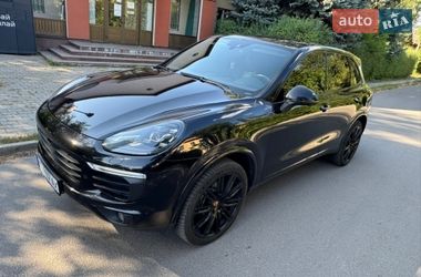 Внедорожник / Кроссовер Porsche Cayenne 2016 в Днепре