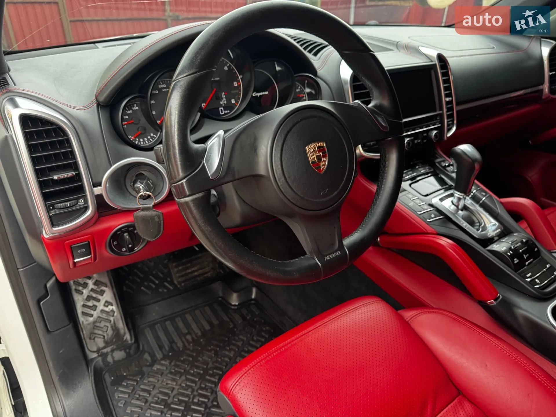 2013 Porsche Cayenne - мініатюра 23