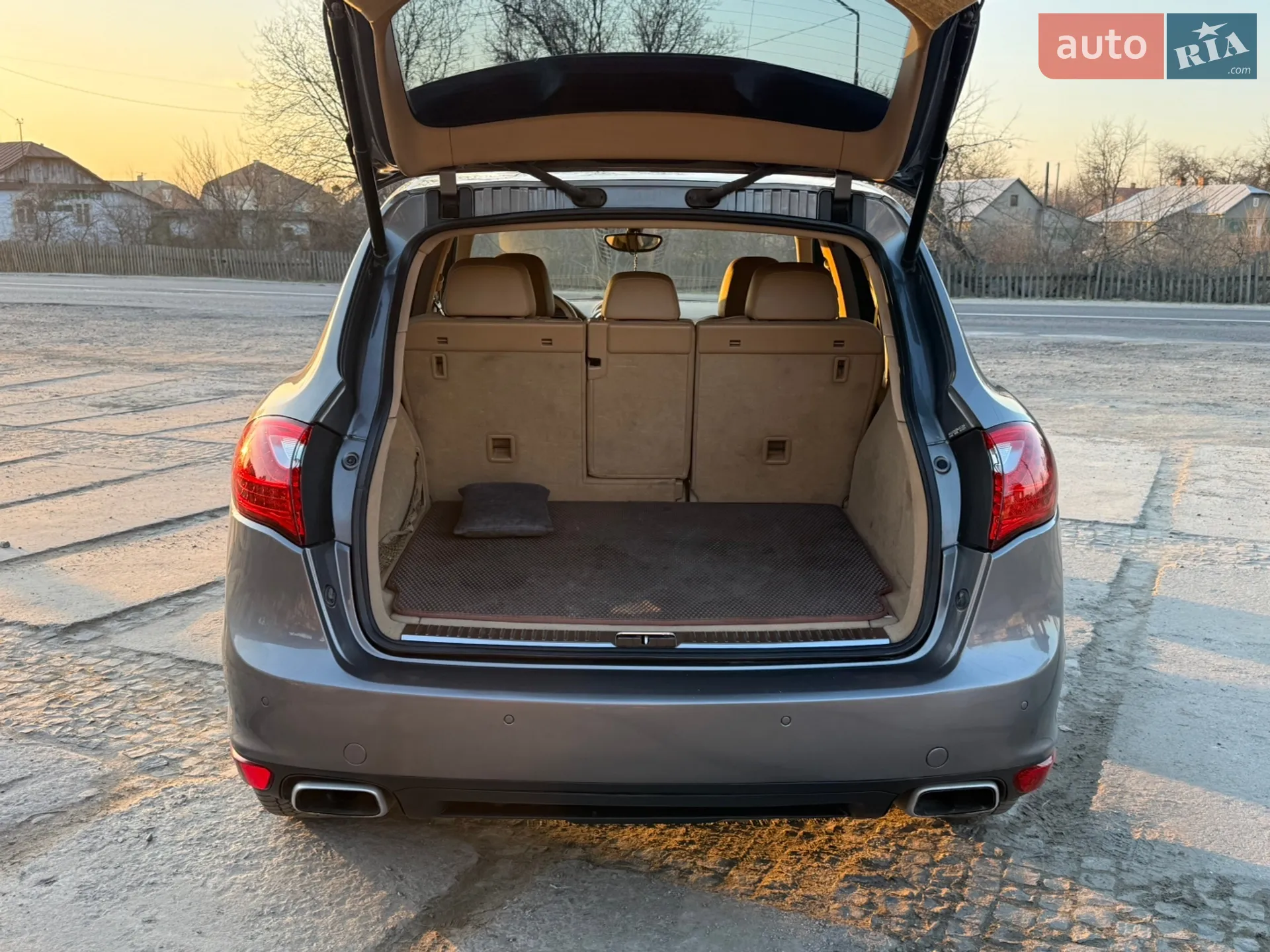 2010 Porsche Cayenne - мініатюра 52
