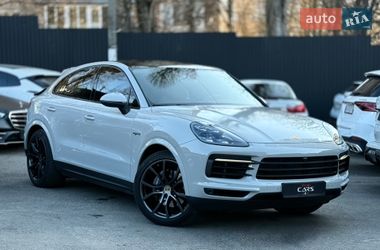 Внедорожник / Кроссовер Porsche Cayenne 2020 в Киеве