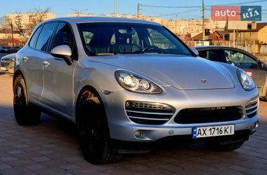 Внедорожник / Кроссовер Porsche Cayenne 2013 в Харькове