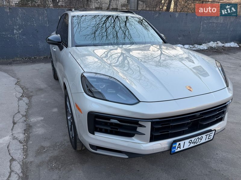 Внедорожник / Кроссовер Porsche Cayenne 2023 в Киеве