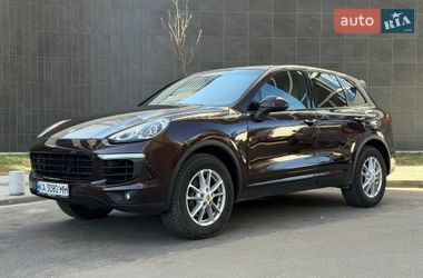 Внедорожник / Кроссовер Porsche Cayenne 2015 в Киеве