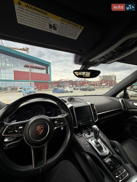 Внедорожник / Кроссовер Porsche Cayenne 2016 в Тернополе