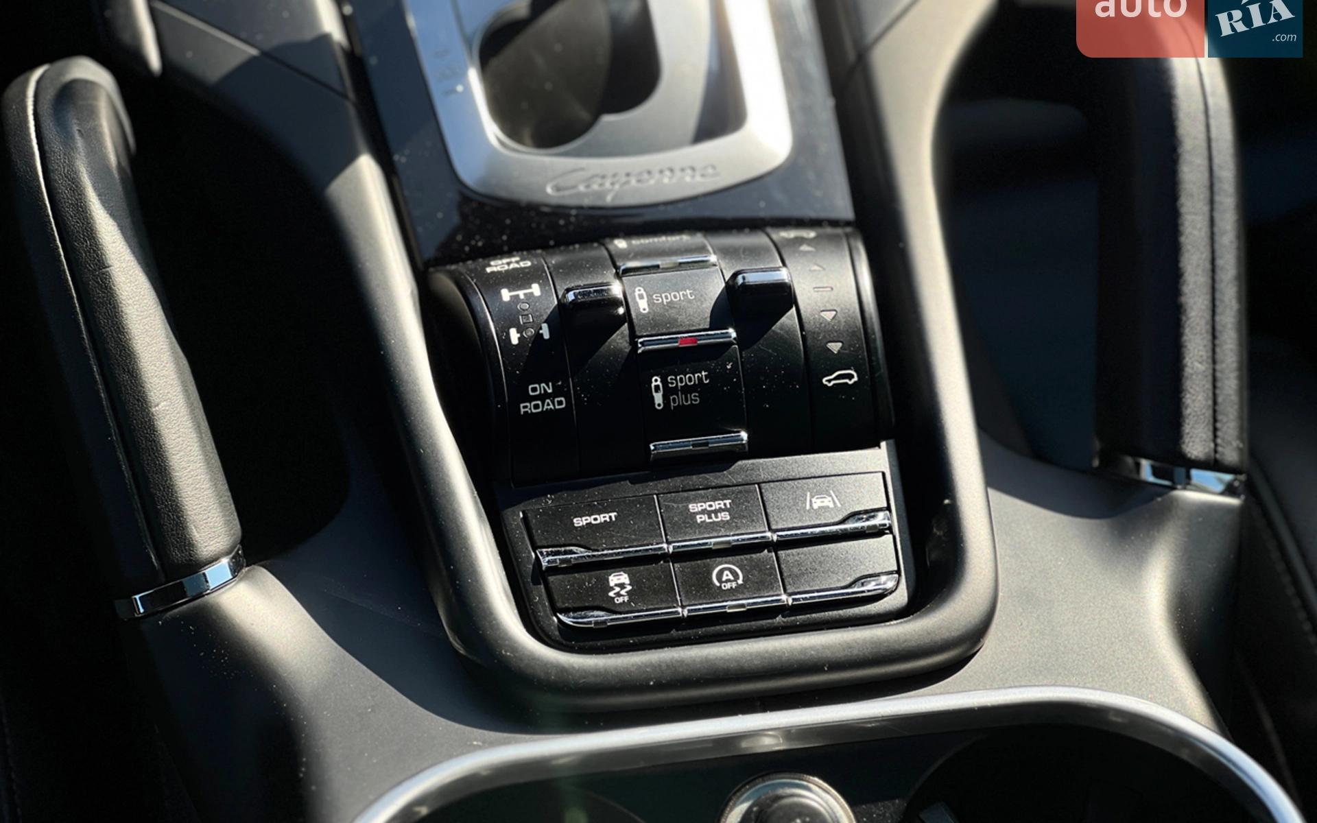 2014 Porsche Cayenne - мініатюра 22