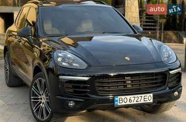 Позашляховик / Кросовер Porsche Cayenne 2016 в Тернополі