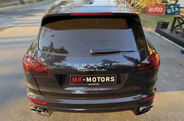 Внедорожник / Кроссовер Porsche Cayenne 2015 в Киеве