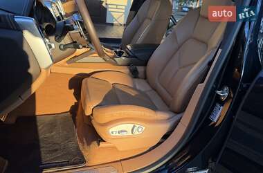 Внедорожник / Кроссовер Porsche Cayenne 2015 в Киеве
