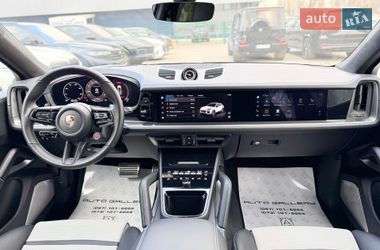 Внедорожник / Кроссовер Porsche Cayenne 2025 в Киеве