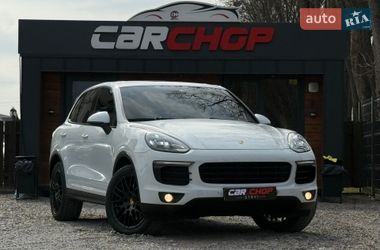 Позашляховик / Кросовер Porsche Cayenne 2016 в Стрию