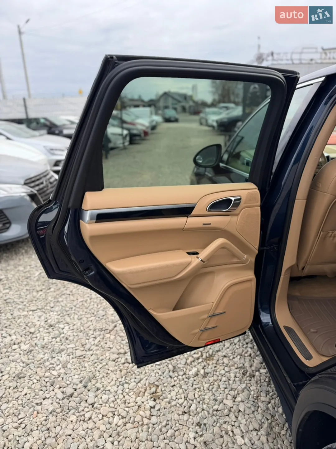 2011 Porsche Cayenne - мініатюра 15