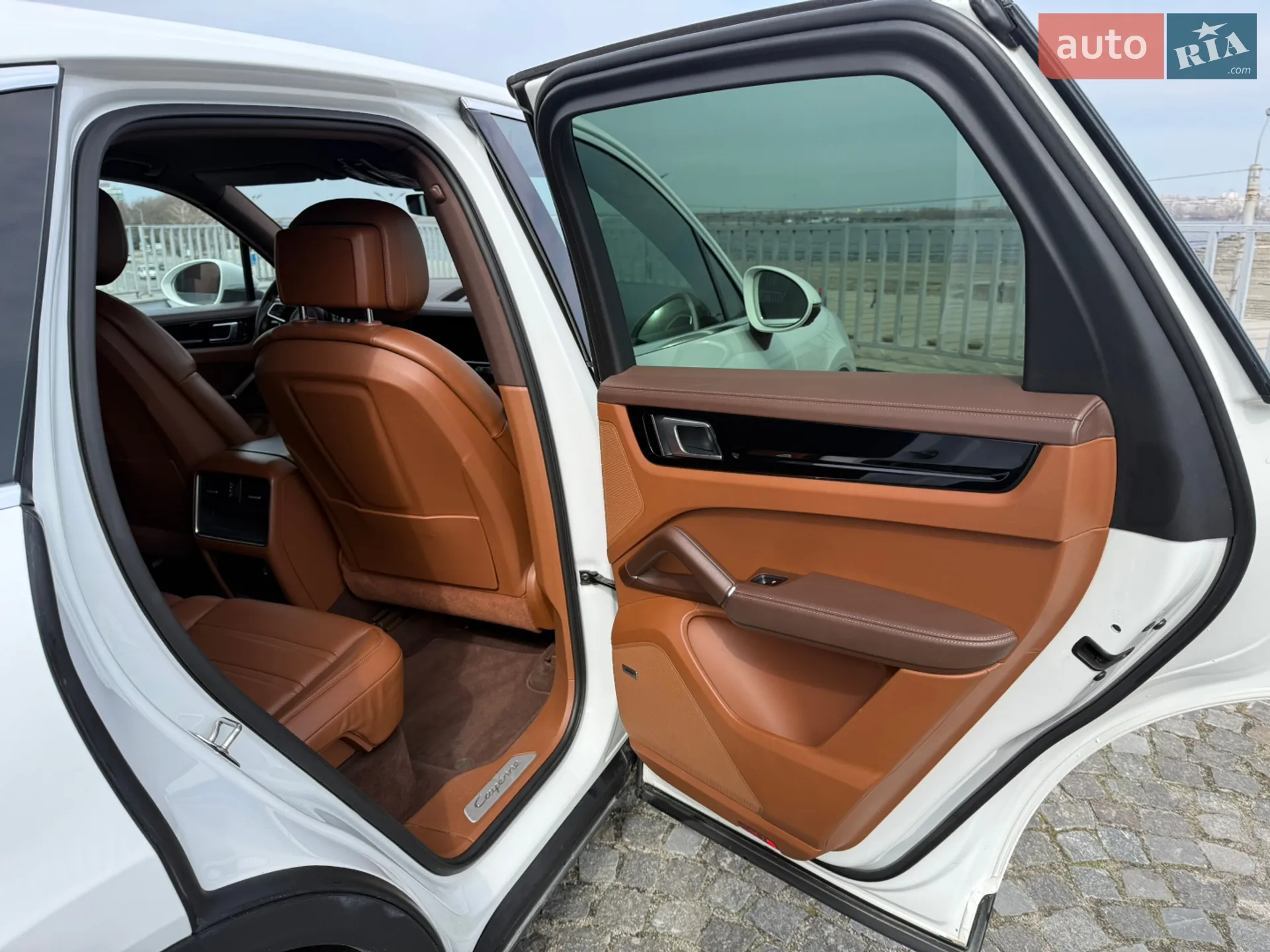 2018 Porsche Cayenne - мініатюра 34