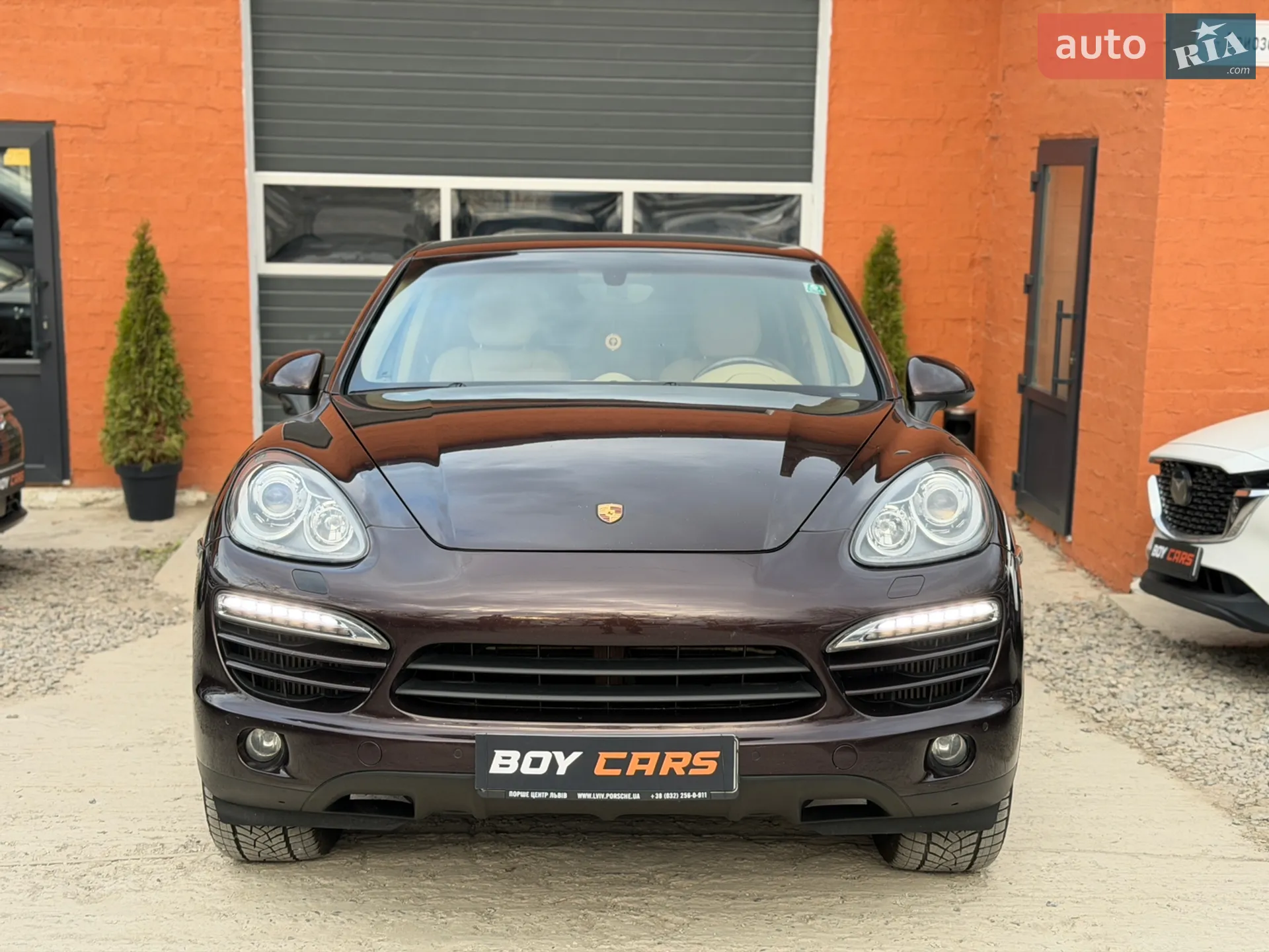 2014 Porsche Cayenne - мініатюра 2