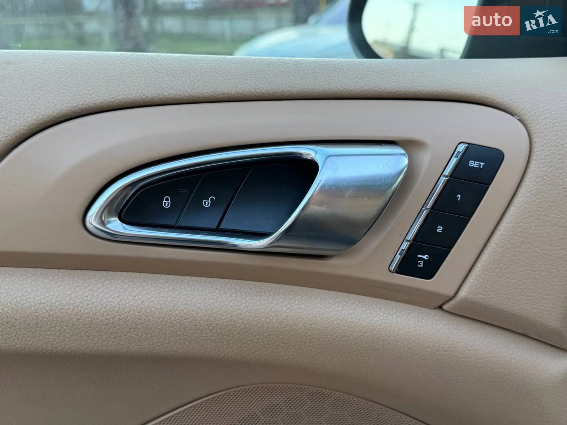 2014 Porsche Cayenne - мініатюра 12