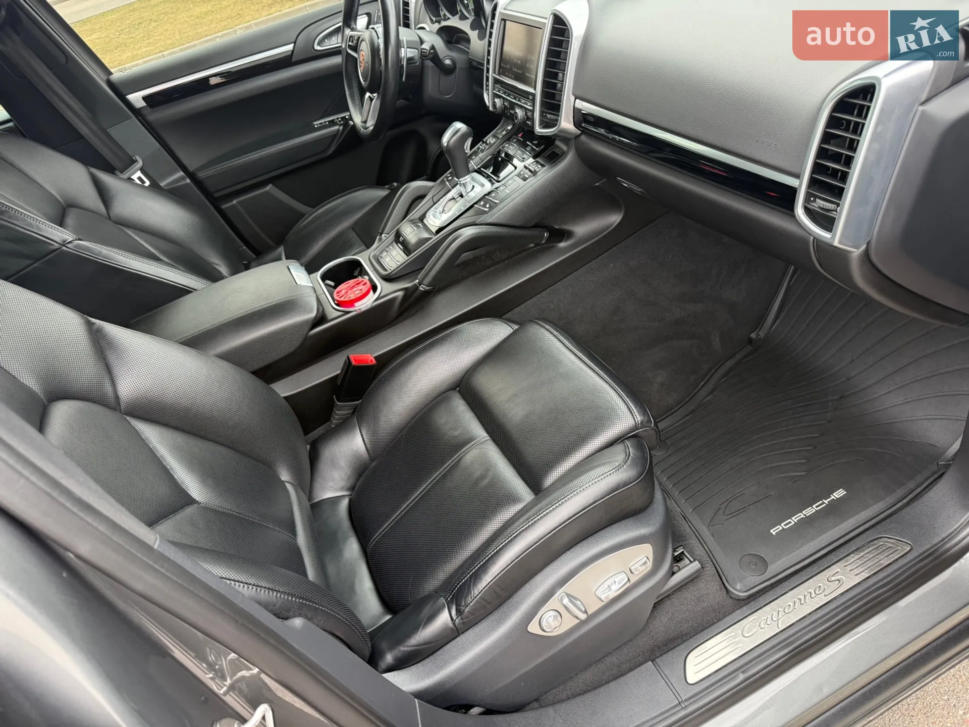 2015 Porsche Cayenne - мініатюра 3