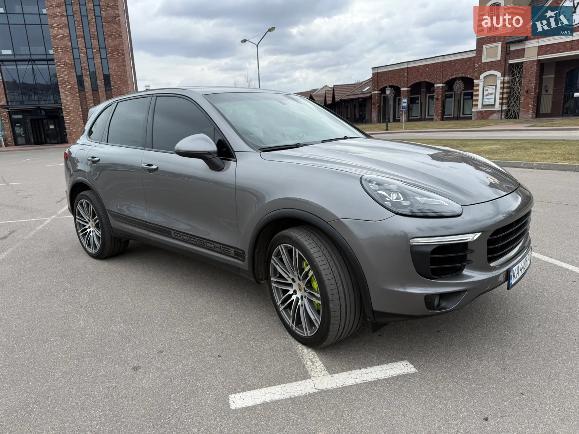 2015 Porsche Cayenne - мініатюра 25