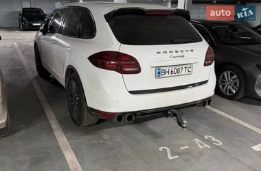 Внедорожник / Кроссовер Porsche Cayenne 2012 в Измаиле