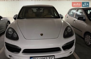 Позашляховик / Кросовер Porsche Cayenne 2012 в Одесі