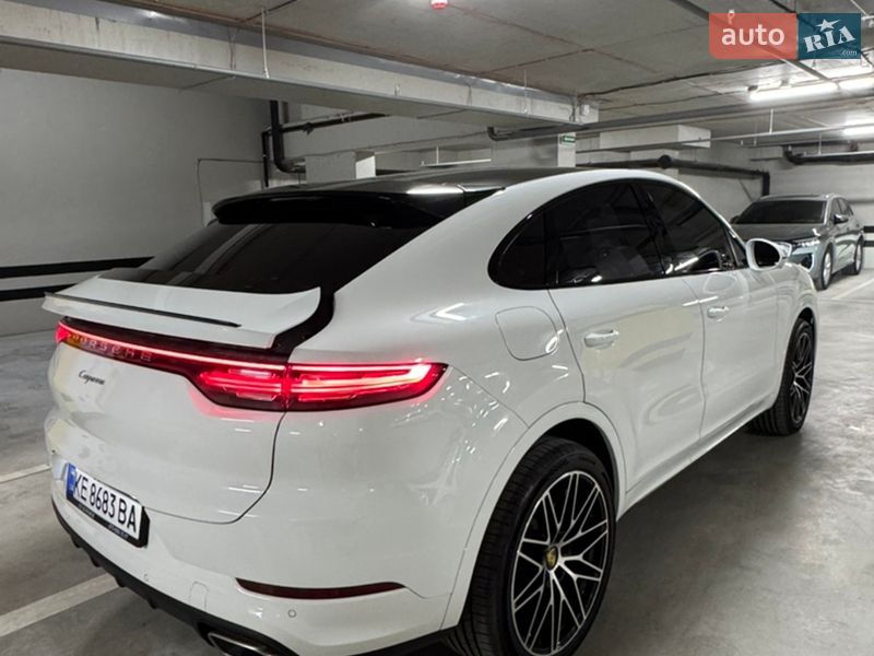Позашляховик / Кросовер Porsche Cayenne 2019 в Дніпрі