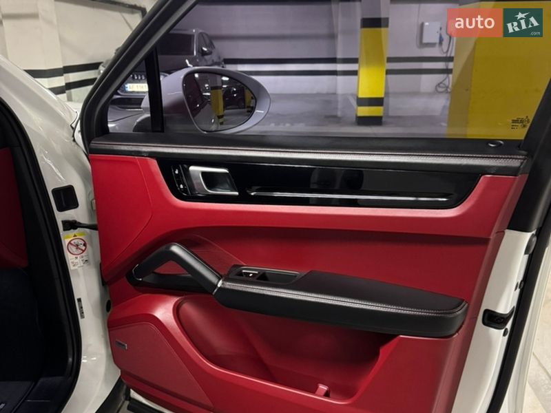 Позашляховик / Кросовер Porsche Cayenne 2019 в Дніпрі