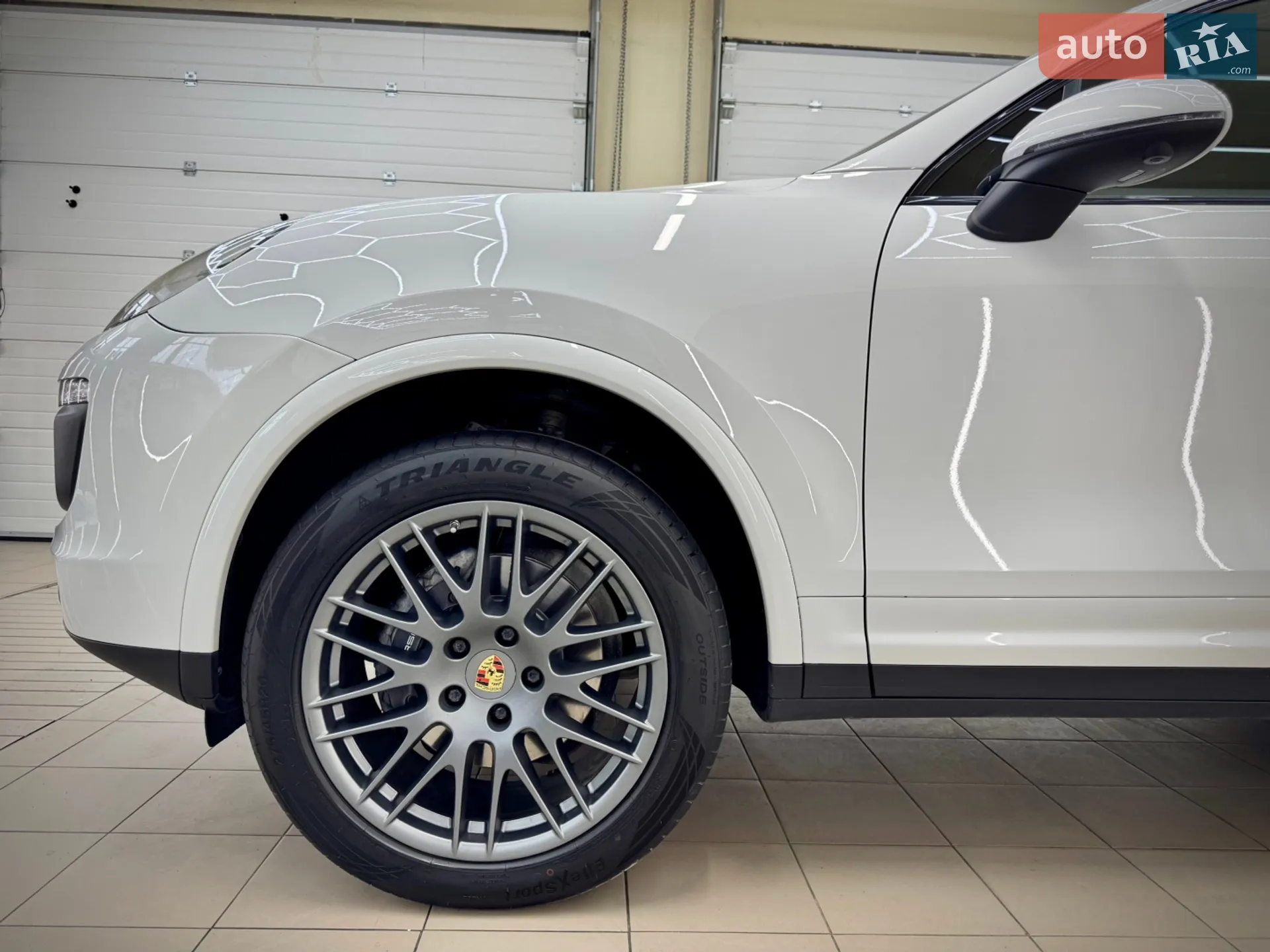 2016 Porsche Cayenne - мініатюра 32