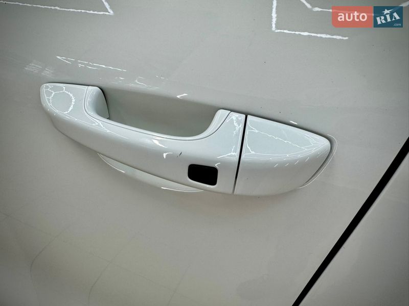 Внедорожник / Кроссовер Porsche Cayenne 2016 в Киеве