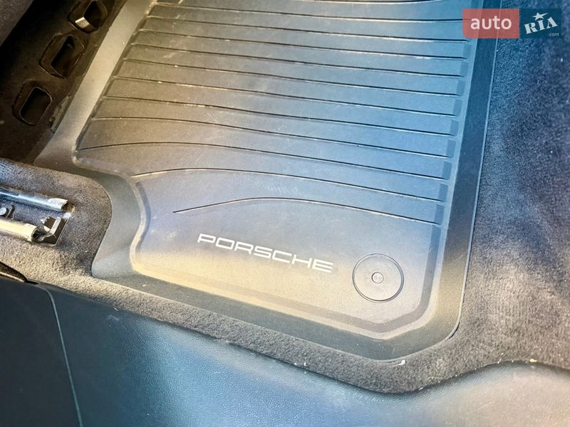 Позашляховик / Кросовер Porsche Cayenne 2022 в Києві