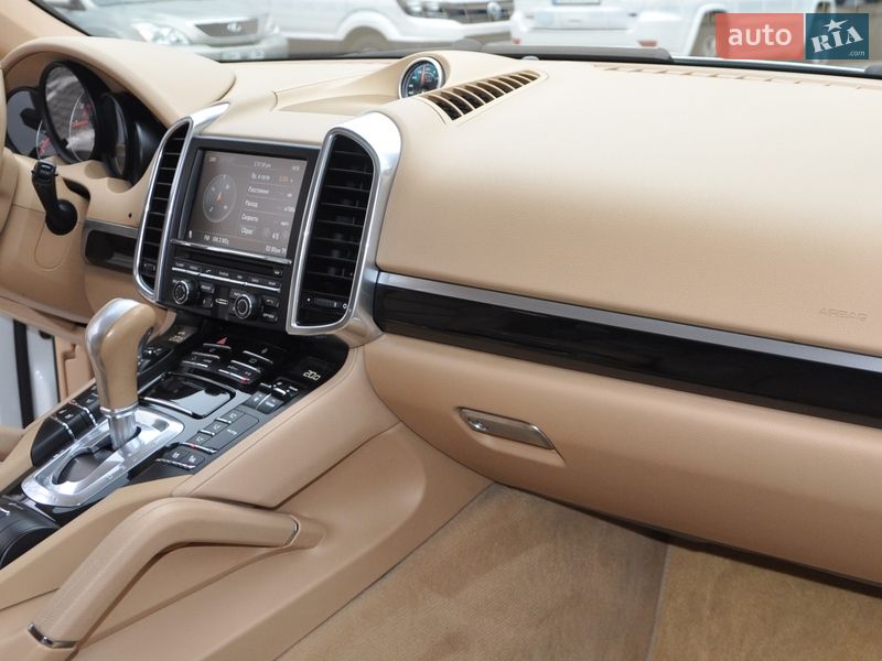 Позашляховик / Кросовер Porsche Cayenne 2012 в Одесі