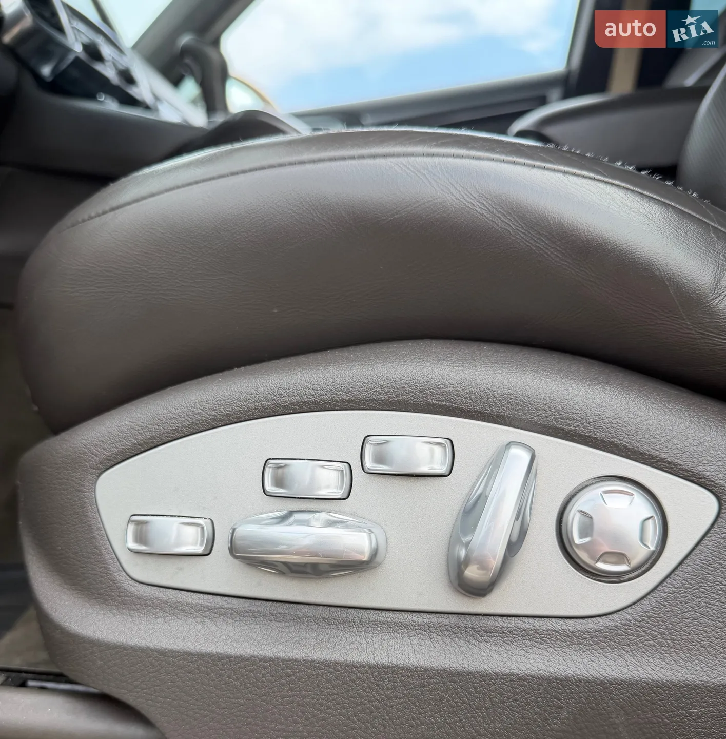 2015 Porsche Cayenne - мініатюра 15