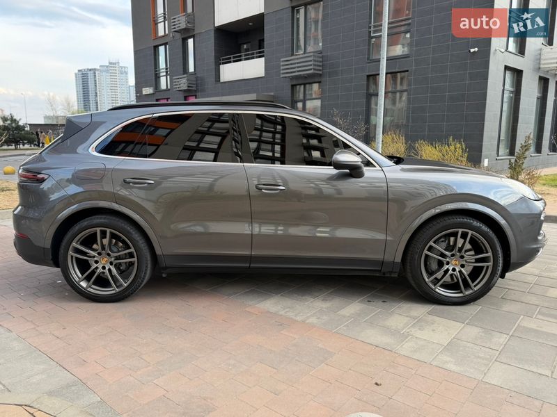 Позашляховик / Кросовер Porsche Cayenne 2020 в Києві