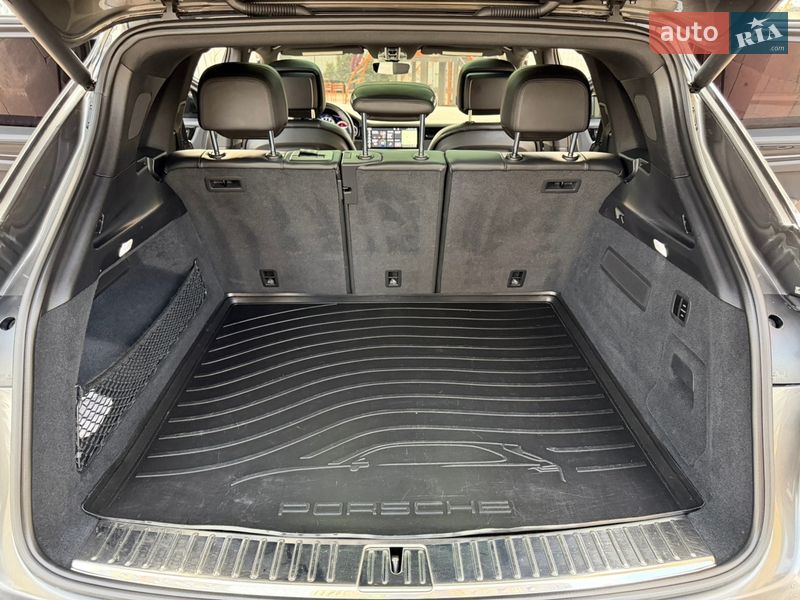 Позашляховик / Кросовер Porsche Cayenne 2020 в Києві