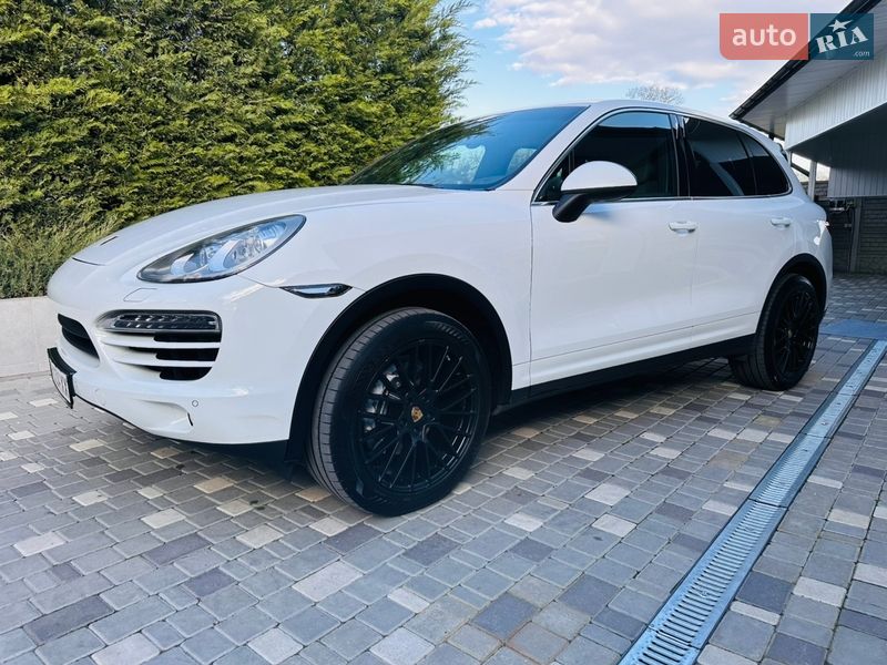 Внедорожник / Кроссовер Porsche Cayenne 2013 в Одессе