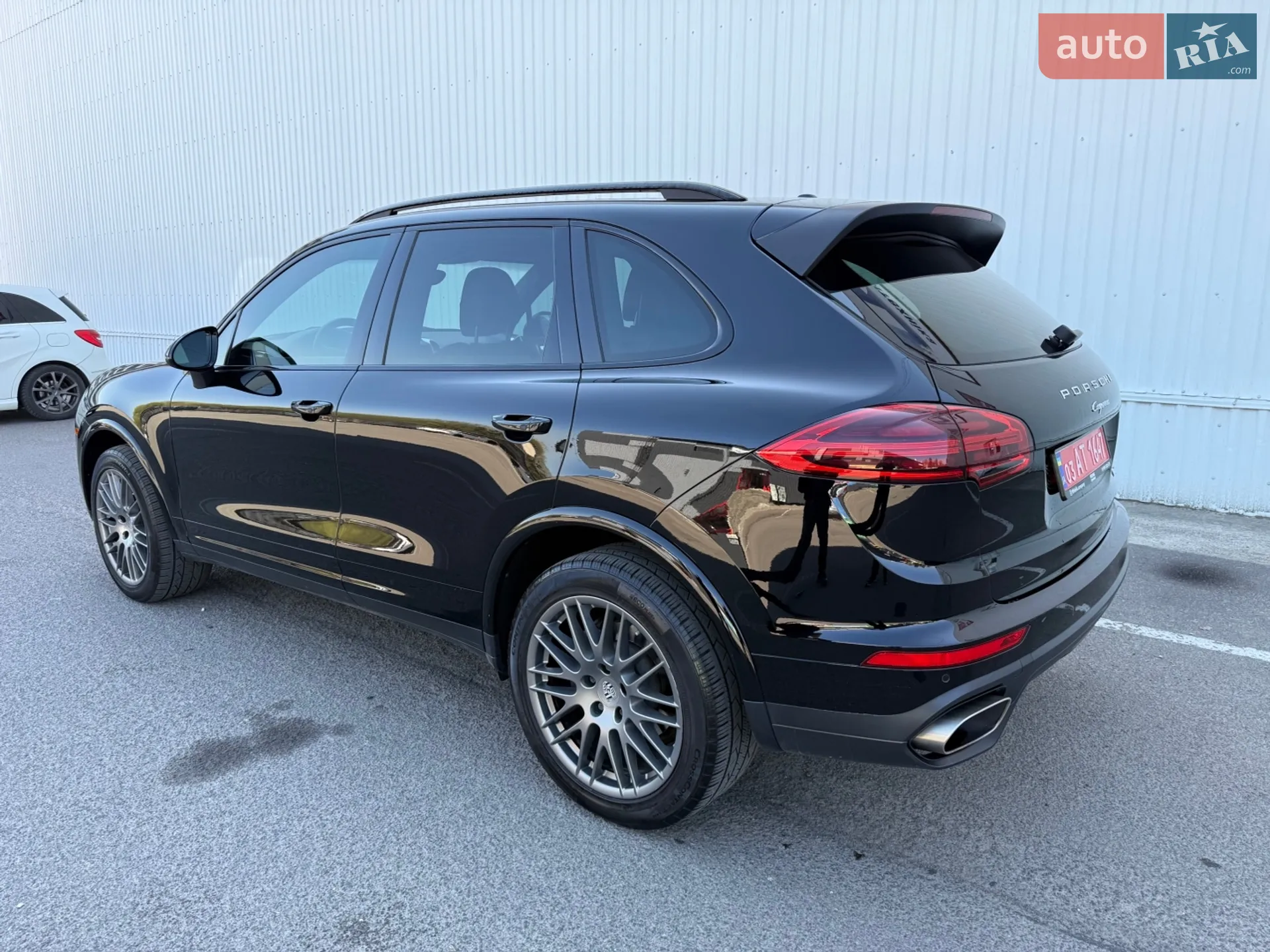 2017 Porsche Cayenne - мініатюра 8