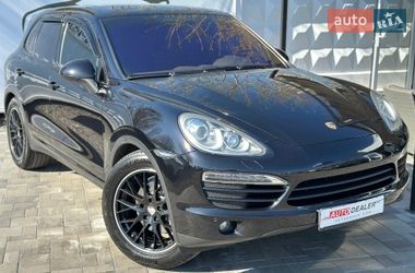 Внедорожник / Кроссовер Porsche Cayenne 2012 в Киеве