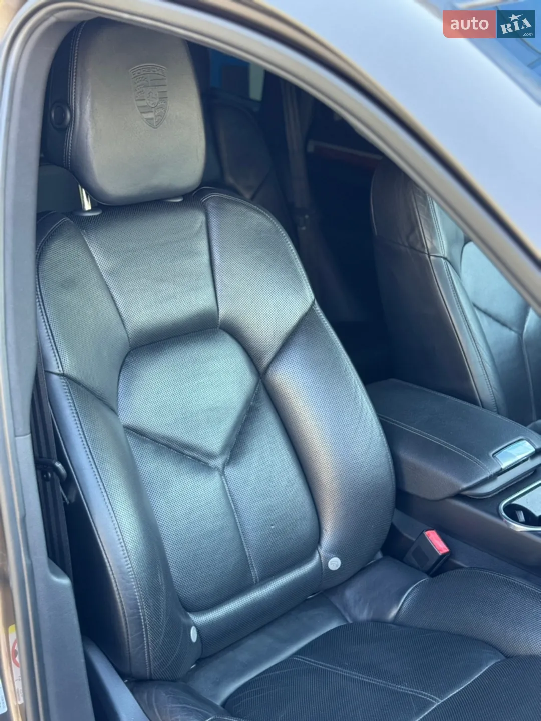 2011 Porsche Cayenne - мініатюра 32