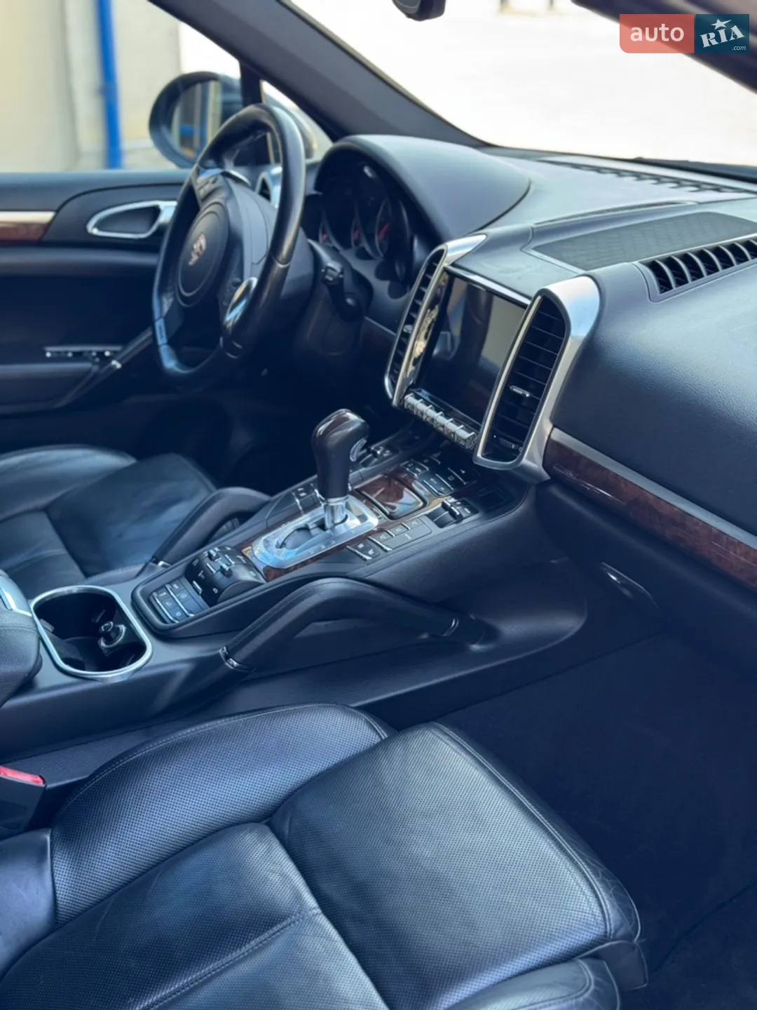2011 Porsche Cayenne - мініатюра 36